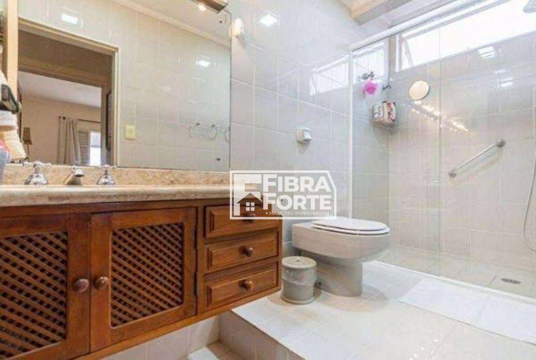 Casa à venda com 4 quartos, 249m² - Foto 10