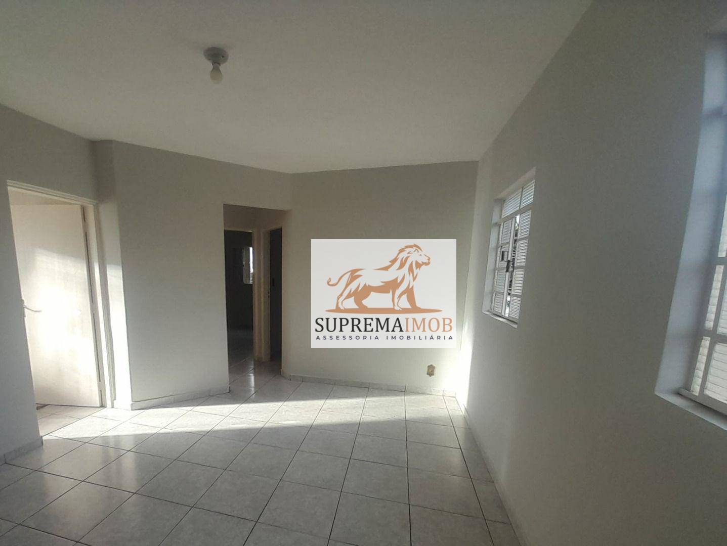 Apartamento à venda com 2 quartos, 64m² - Foto 1