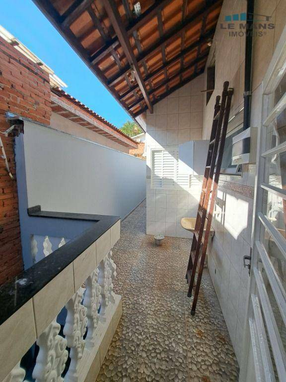 Casa para alugar com 2 quartos, 110m² - Foto 19