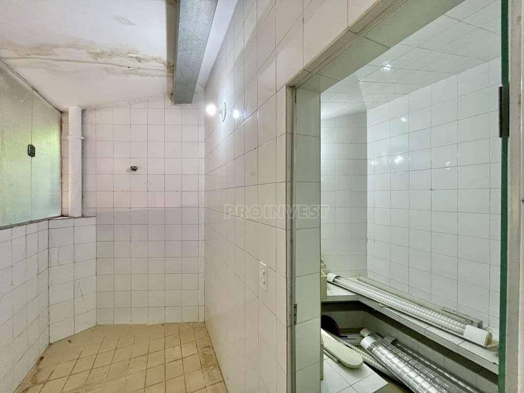 Casa de Condomínio à venda com 4 quartos, 409m² - Foto 31