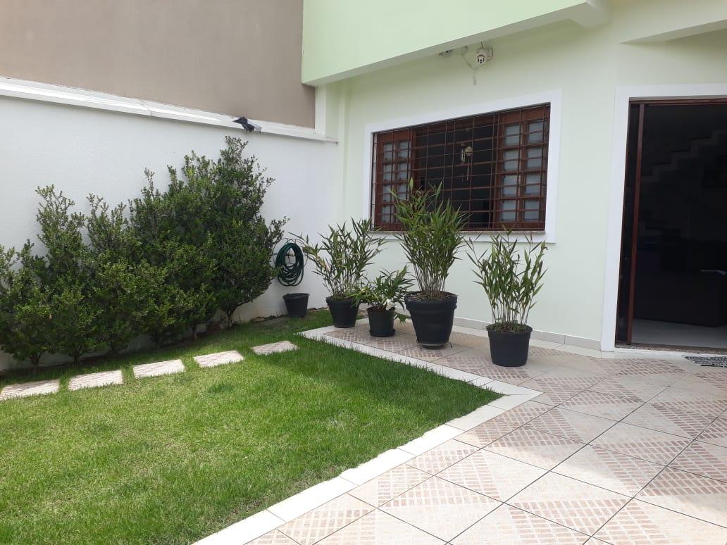 Sobrado à venda com 4 quartos, 350m² - Foto 2