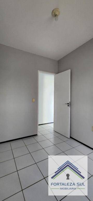 Apartamento à venda com 3 quartos, 66m² - Foto 12