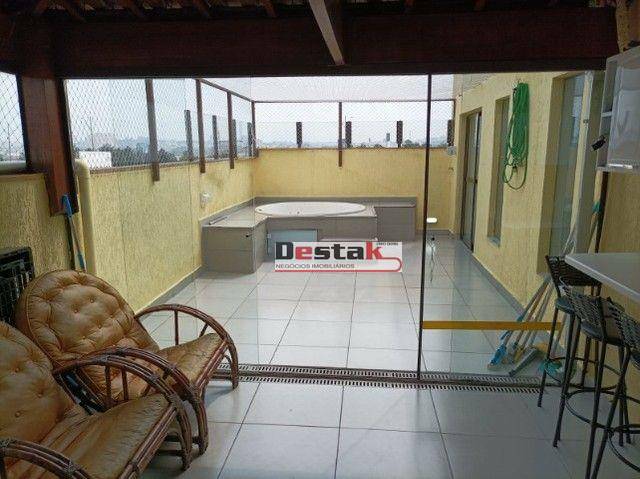 Apartamento à venda com 3 quartos, 150m² - Foto 2