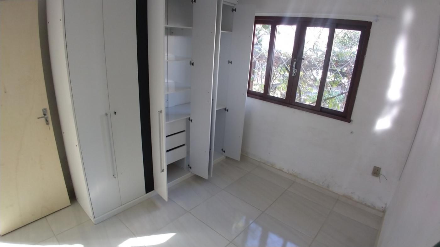 Casa à venda com 2 quartos, 80m² - Foto 5