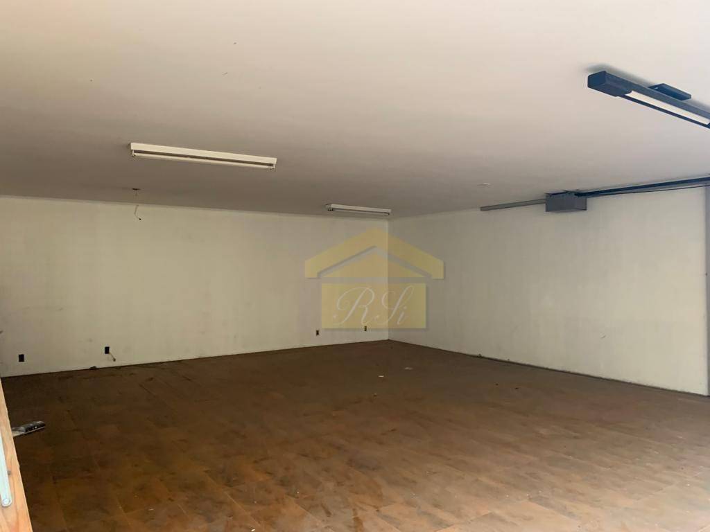 Casa à venda e aluguel com 3 quartos, 480m² - Foto 28