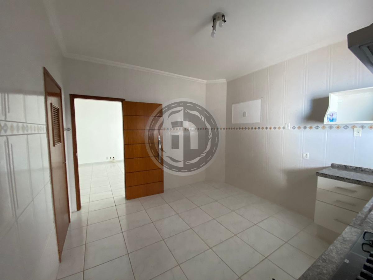 Casa de Condomínio para alugar com 3 quartos, 309m² - Foto 17