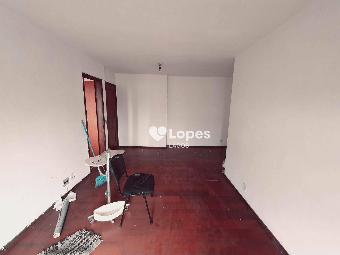 Apartamento à venda com 2 quartos, 77m² - Foto 3