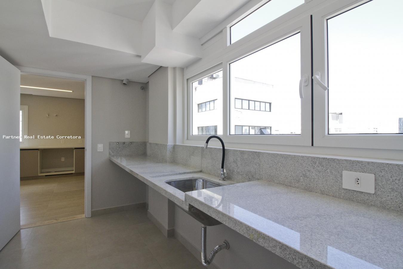 Apartamento à venda com 3 quartos, 250m² - Foto 27