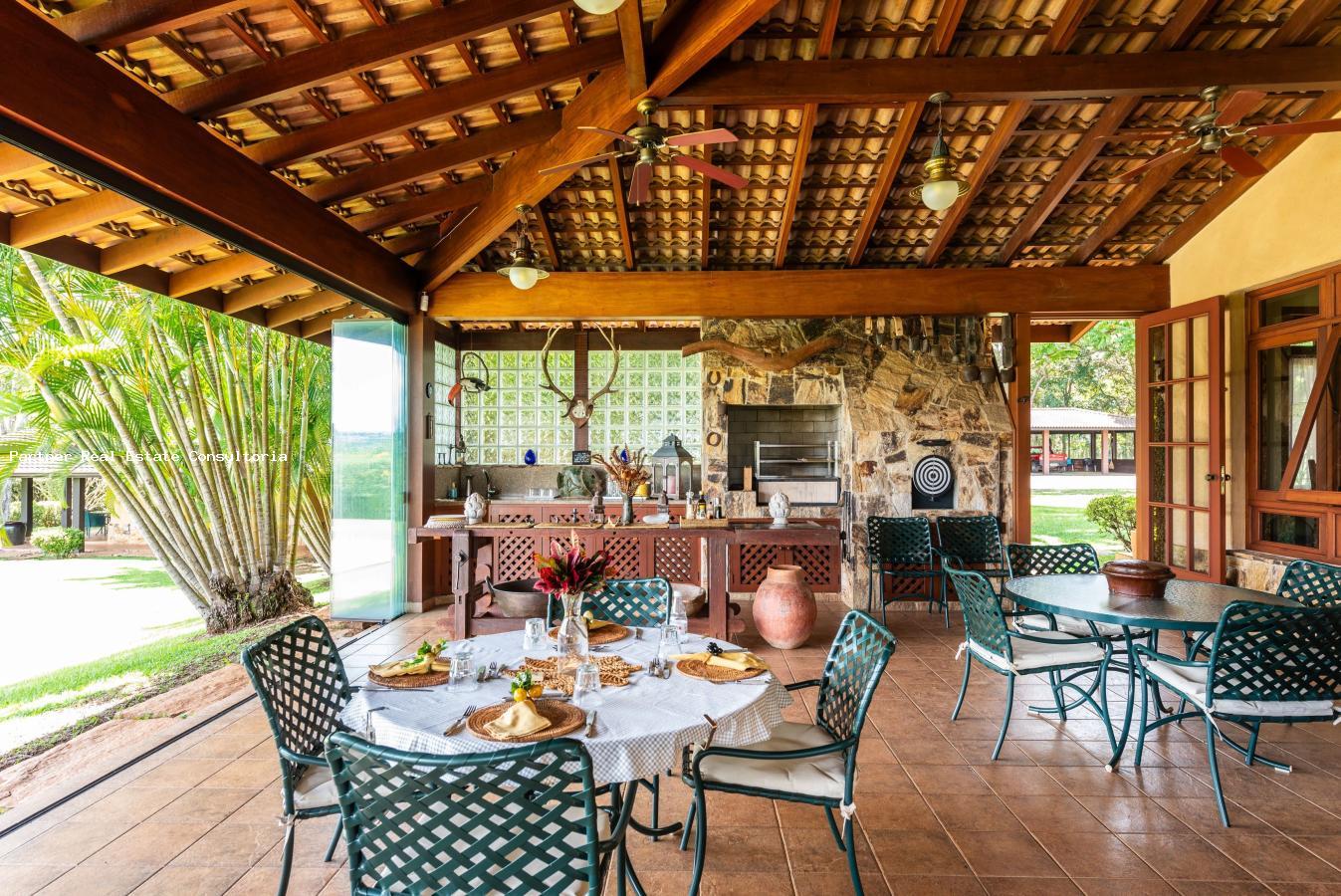 Sítio à venda com 9 quartos, 102794m² - Foto 16