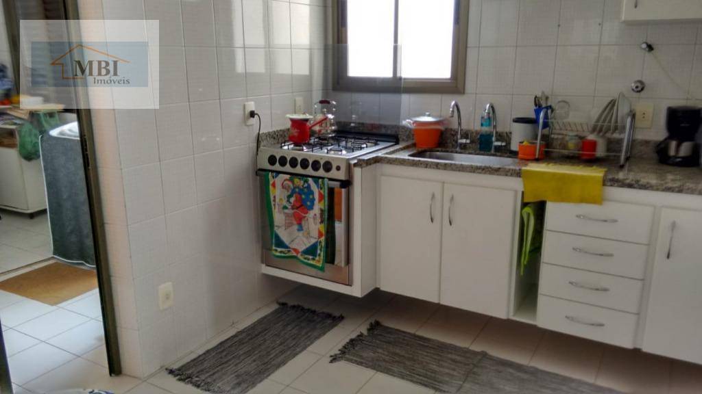 Apartamento à venda com 3 quartos, 106m² - Foto 4