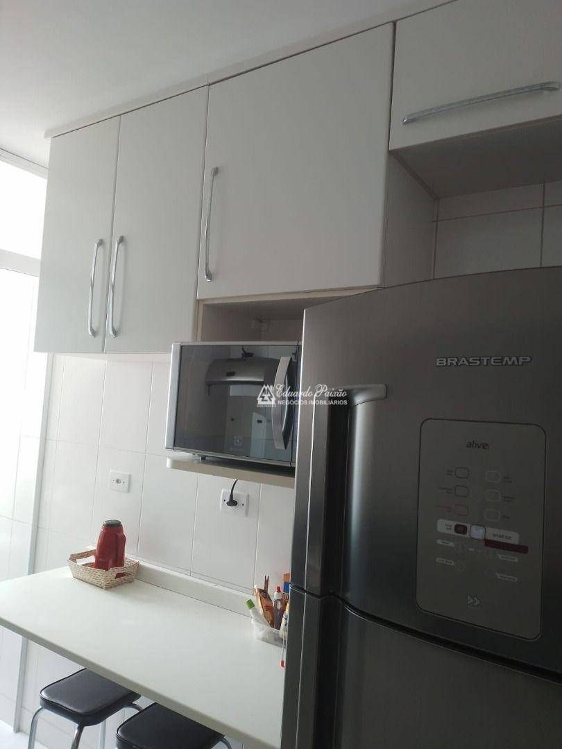 Apartamento à venda com 2 quartos, 56m² - Foto 12