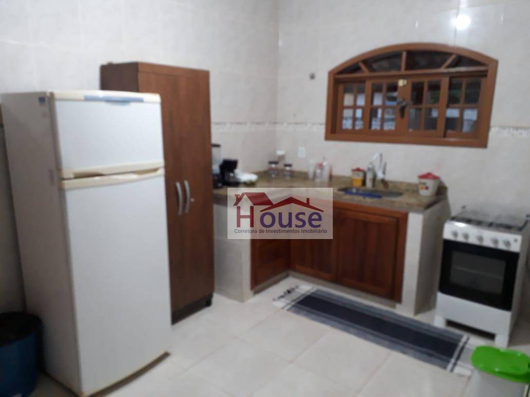 Casa à venda com 3 quartos, 165m² - Foto 2