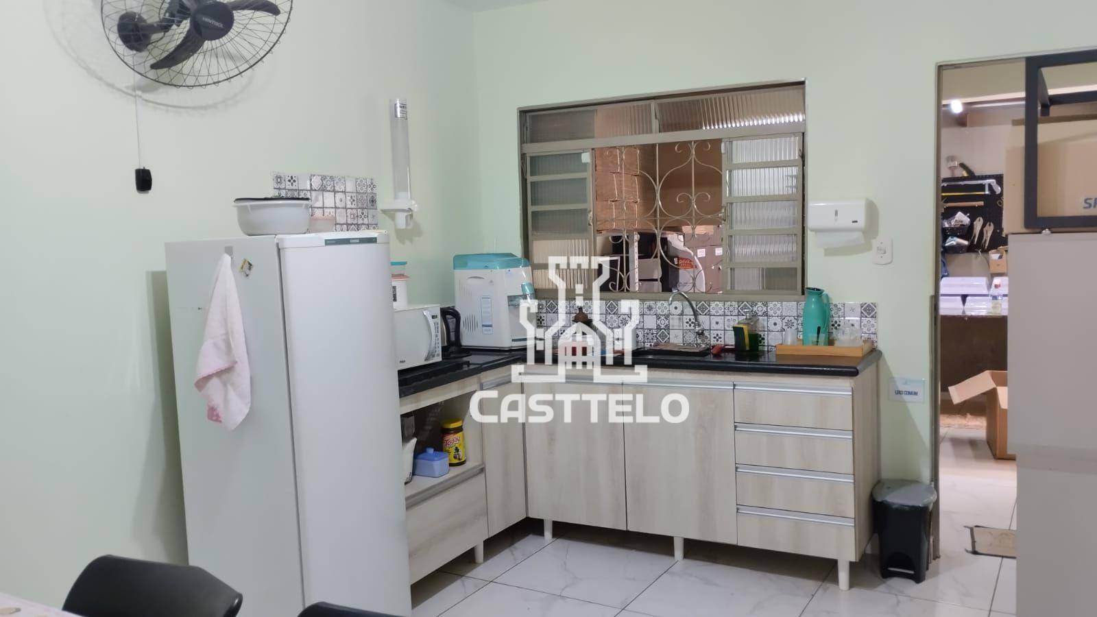 Casa à venda com 2 quartos, 80m² - Foto 7