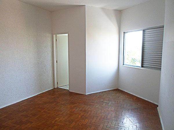 Apartamento para alugar com 3 quartos, 130m² - Foto 5