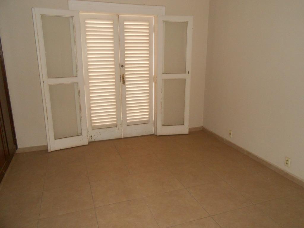 Casa para alugar com 3 quartos, 320m² - Foto 28