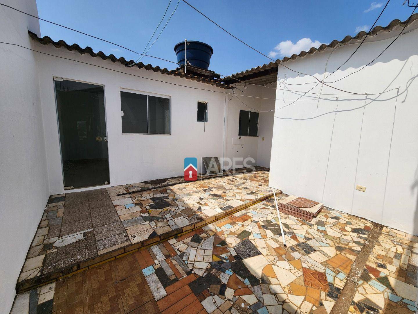 Casa à venda com 3 quartos, 90m² - Foto 7