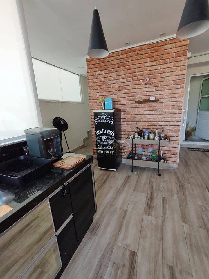 Cobertura à venda com 2 quartos, 125m² - Foto 2