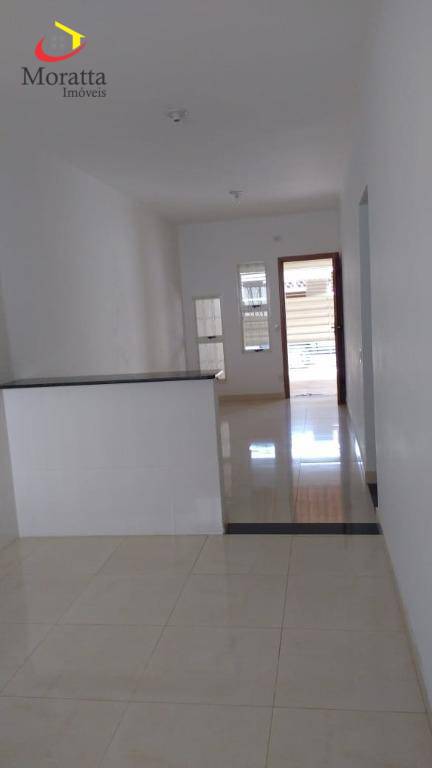 Casa à venda com 2 quartos, 110m² - Foto 2