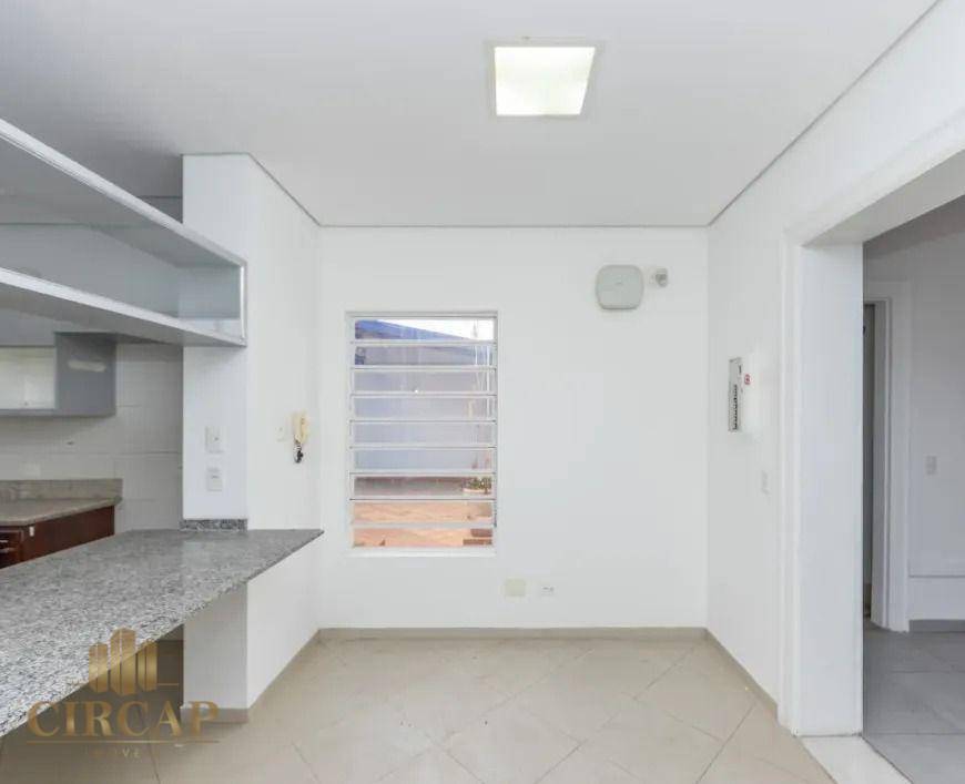 Sobrado à venda e aluguel com 3 quartos, 220m² - Foto 13