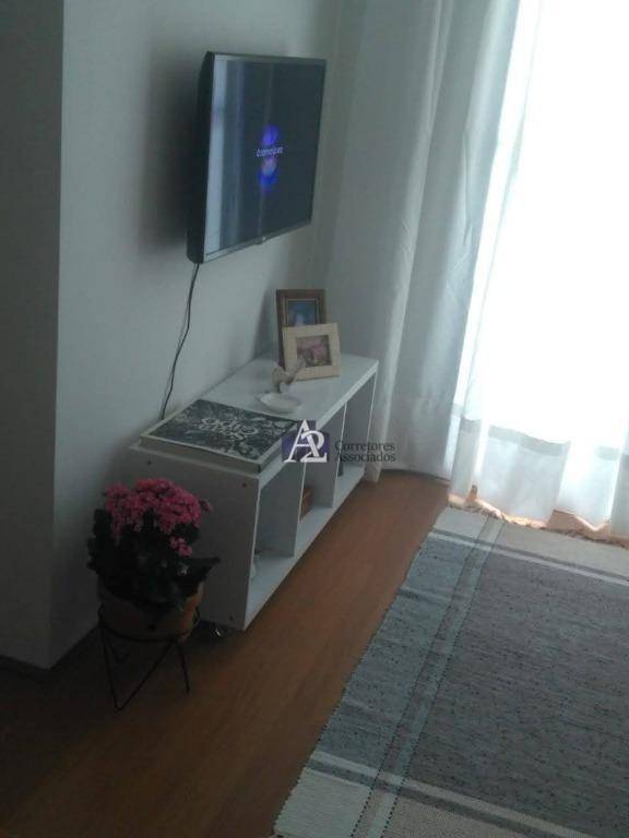 Apartamento à venda com 2 quartos, 45m² - Foto 1