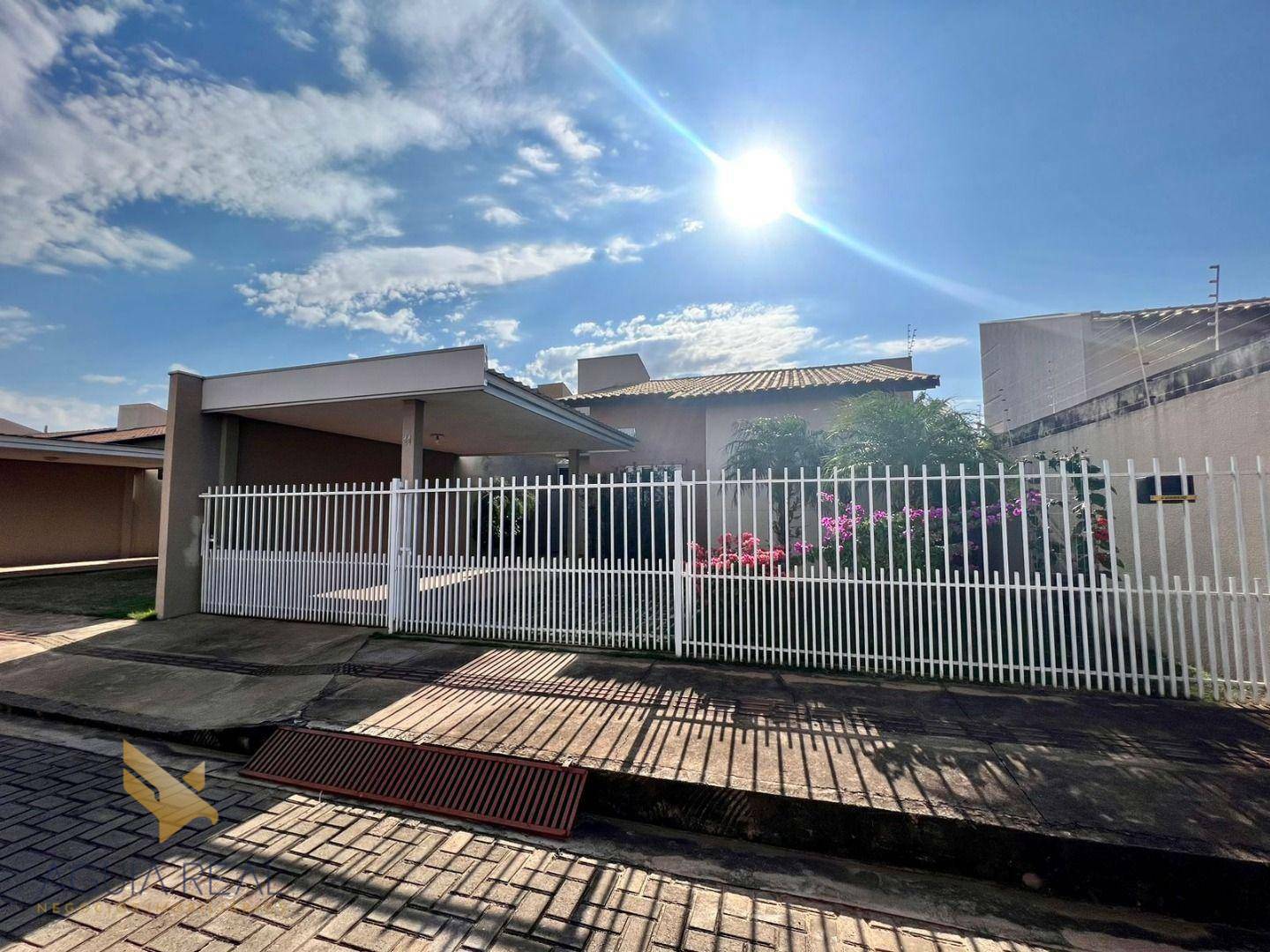 Casa de Condomínio à venda com 3 quartos, 85m² - Foto 1