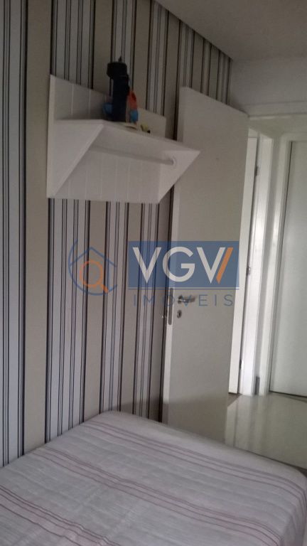 Apartamento à venda com 2 quartos, 72m² - Foto 8