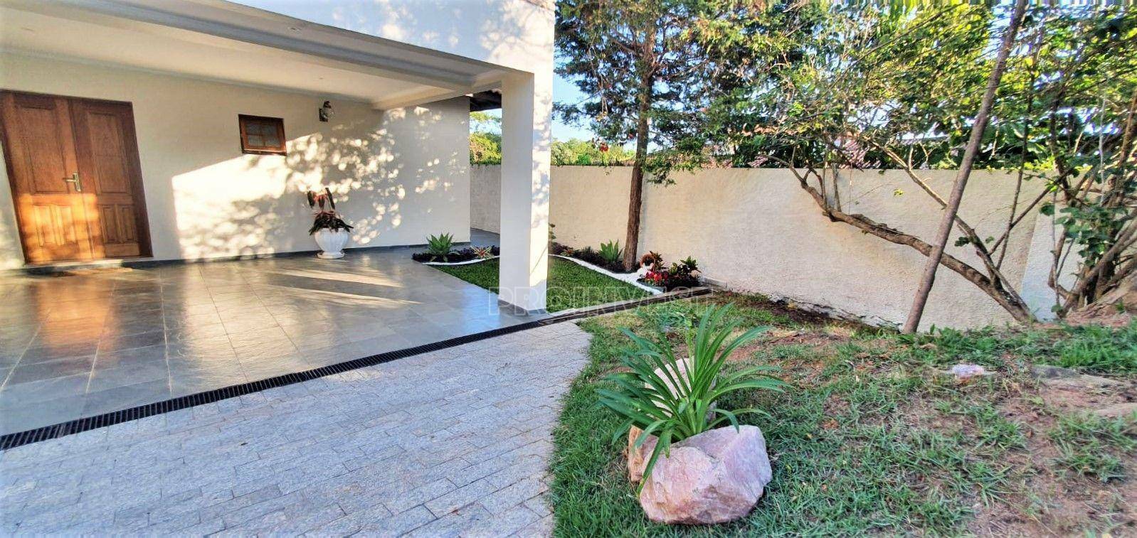 Casa de Condomínio à venda com 4 quartos, 450m² - Foto 13