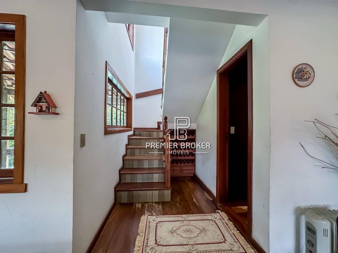 Casa de Condomínio à venda com 4 quartos, 312m² - Foto 23