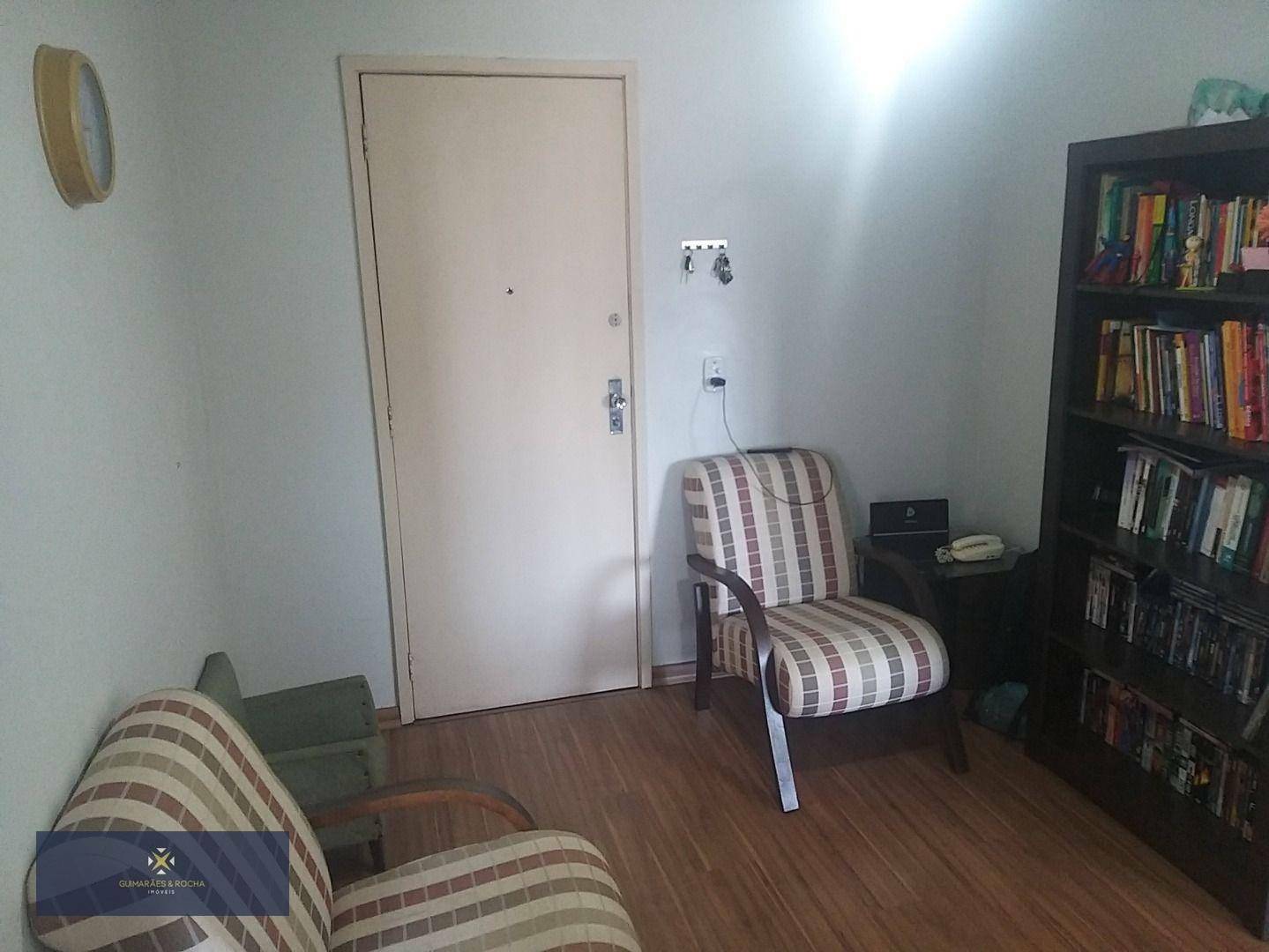 Apartamento à venda com 3 quartos, 76m² - Foto 4