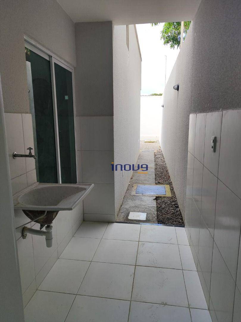 Casa à venda com 3 quartos, 84m² - Foto 8