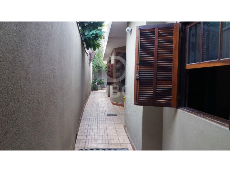 Casa à venda com 3 quartos, 200m² - Foto 12