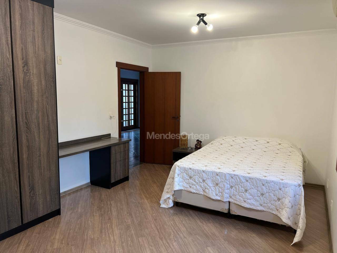 Casa à venda com 3 quartos, 373m² - Foto 28