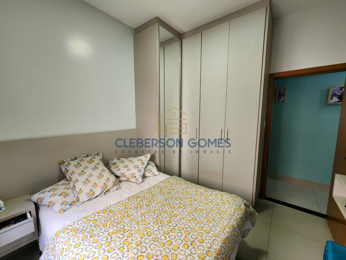 Casa à venda com 3 quartos, 201m² - Foto 11
