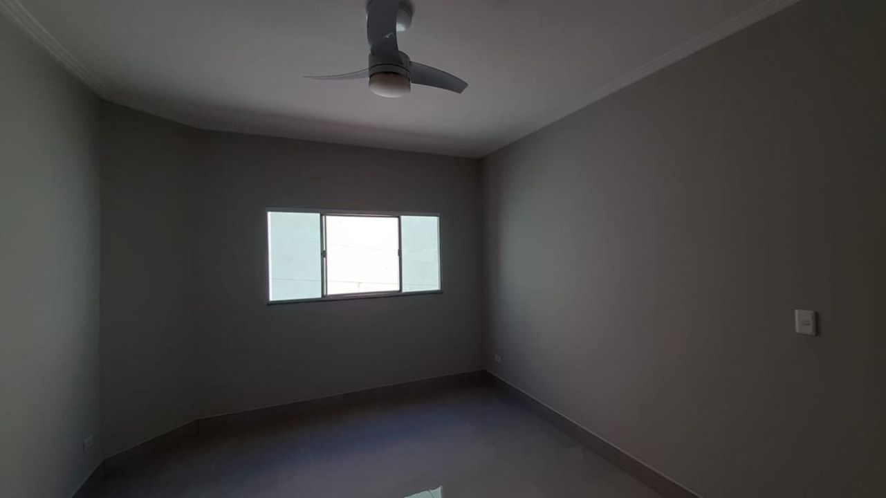 Casa à venda com 2 quartos, 100m² - Foto 9