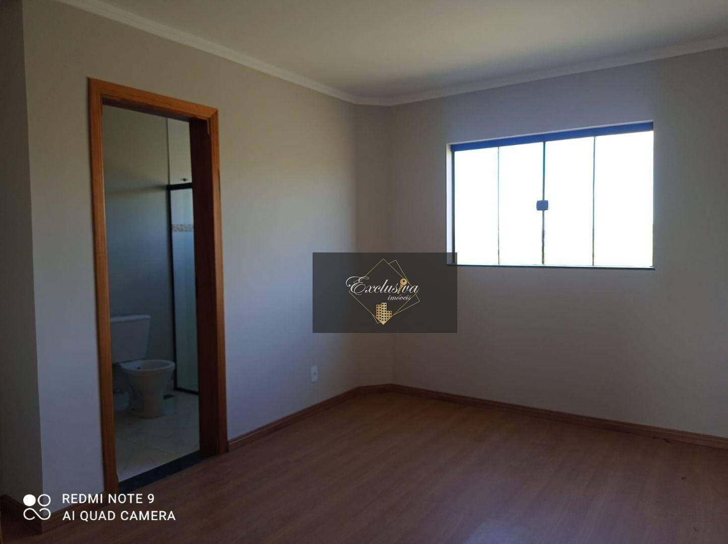 Casa à venda com 3 quartos, 100m² - Foto 11