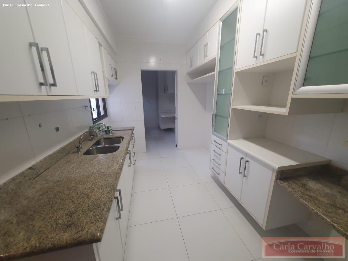 Apartamento à venda com 3 quartos, 198m² - Foto 14