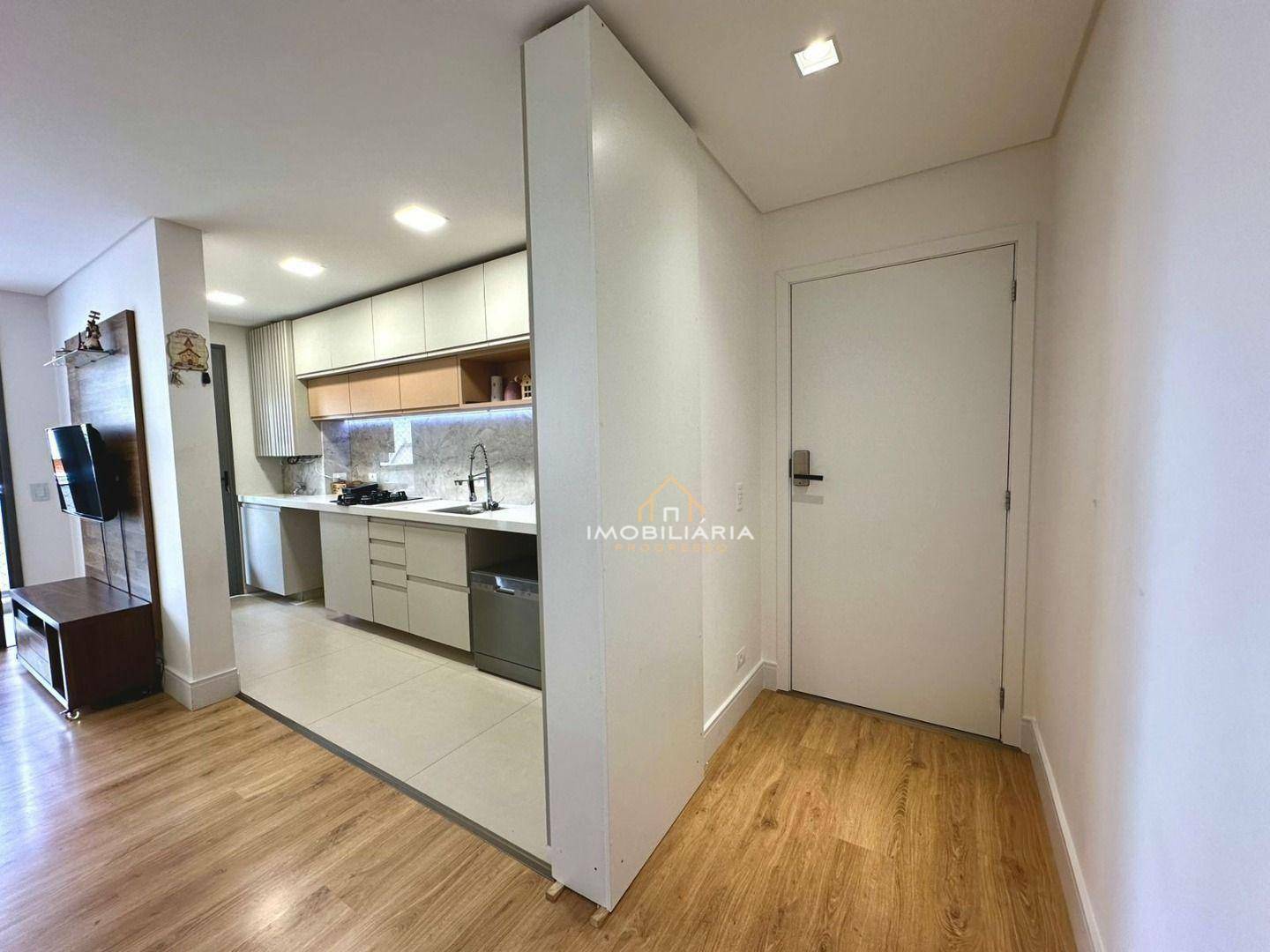 Apartamento à venda com 3 quartos, 93m² - Foto 5