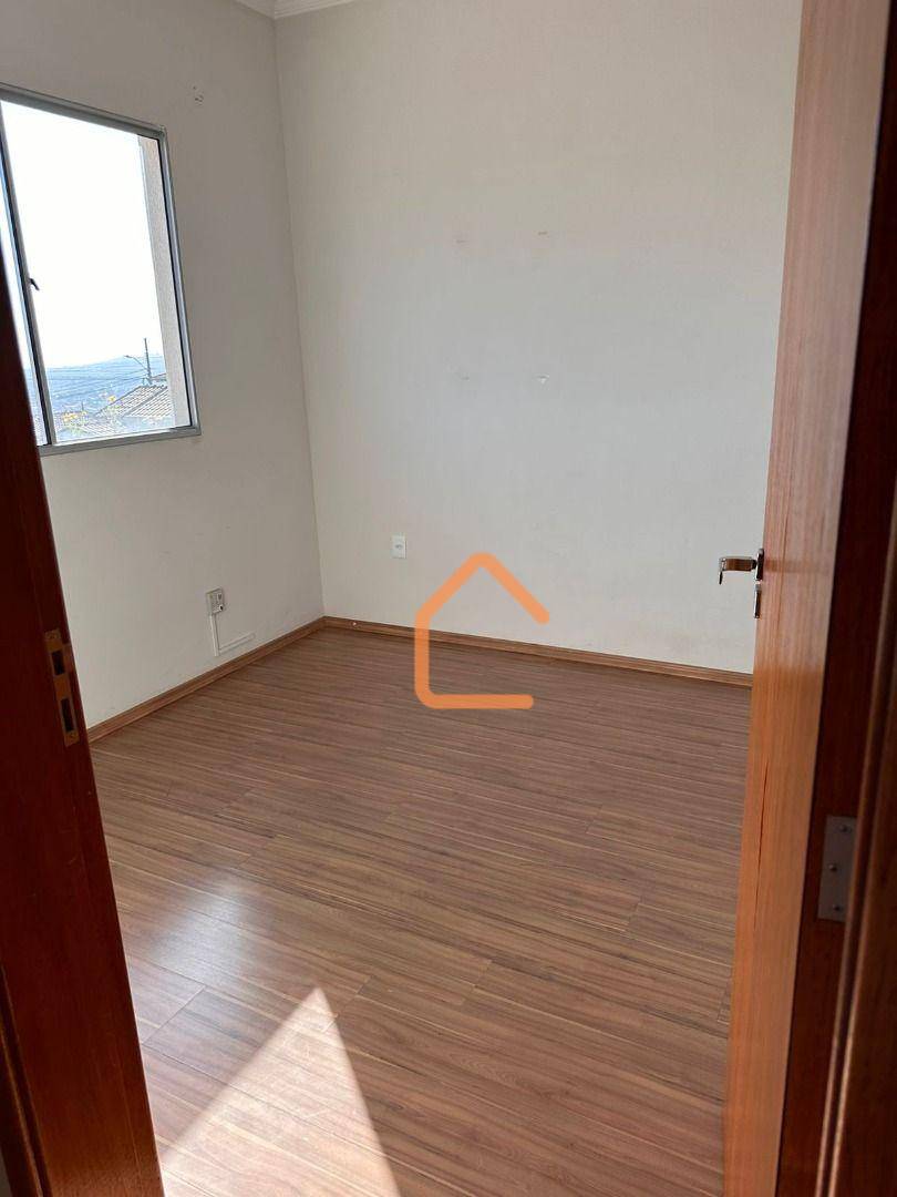 Apartamento à venda com 3 quartos, 65m² - Foto 4