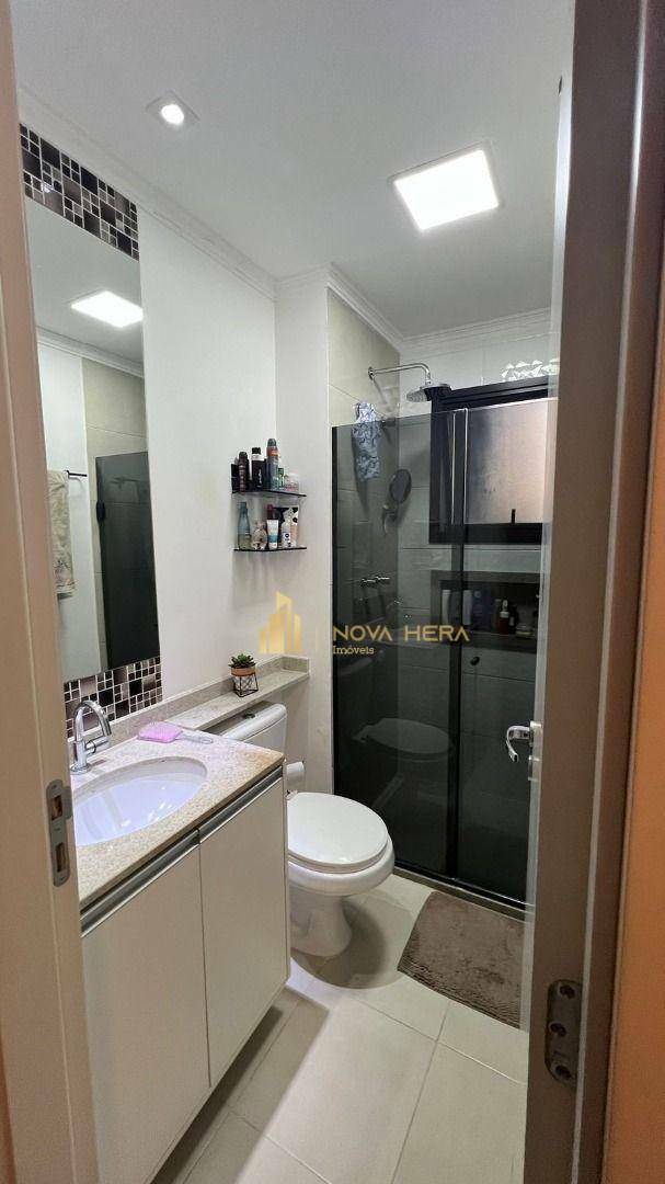 Apartamento à venda com 2 quartos, 61m² - Foto 25