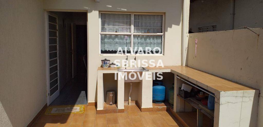 Casa à venda com 3 quartos, 200m² - Foto 9