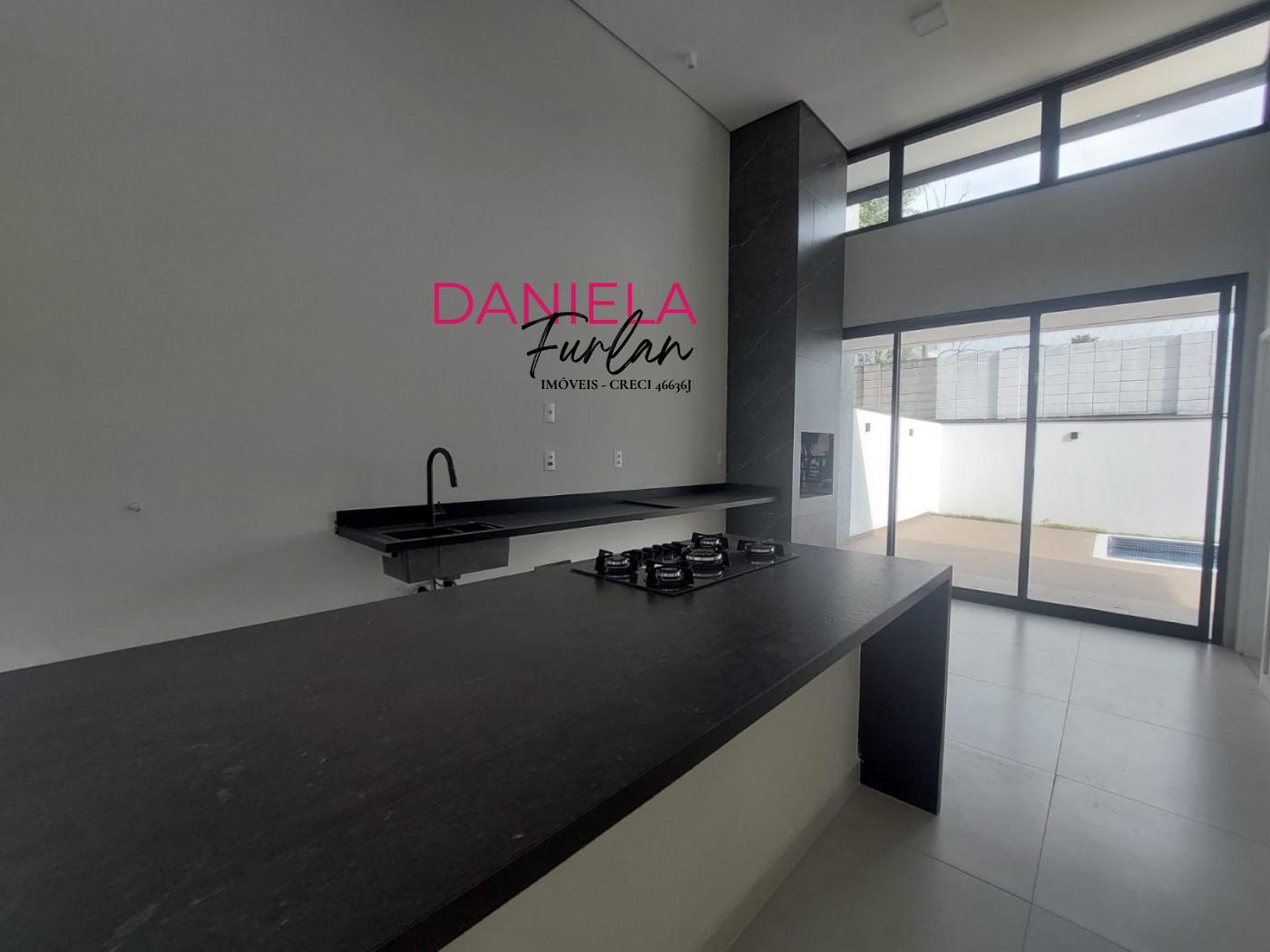 Casa de Condomínio à venda com 3 quartos, 220m² - Foto 4