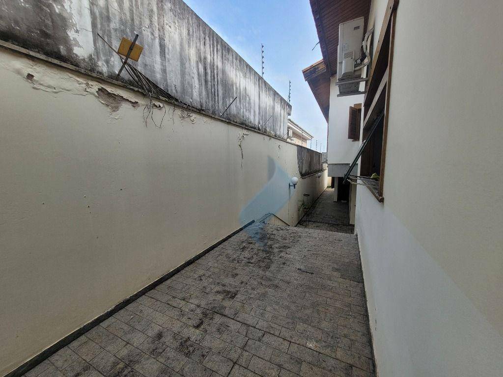 Casa à venda com 5 quartos, 609m² - Foto 10