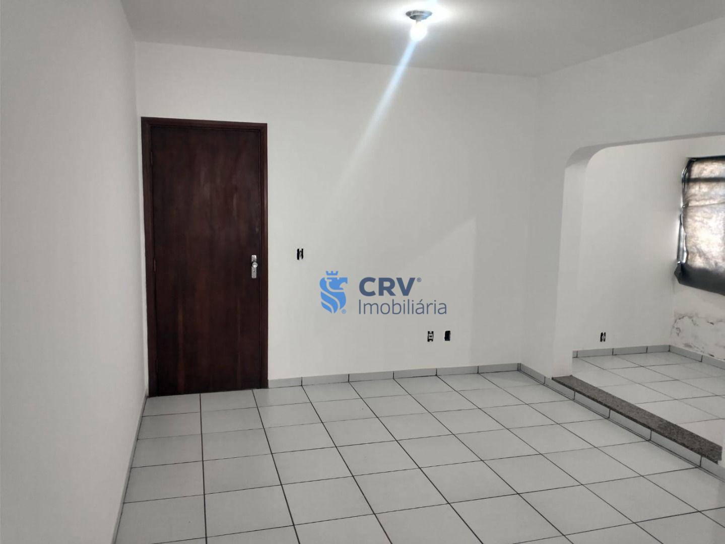 Casa à venda com 3 quartos, 180m² - Foto 4