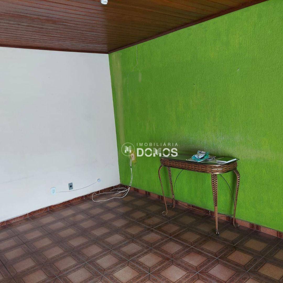 Casa à venda com 4 quartos, 180m² - Foto 15