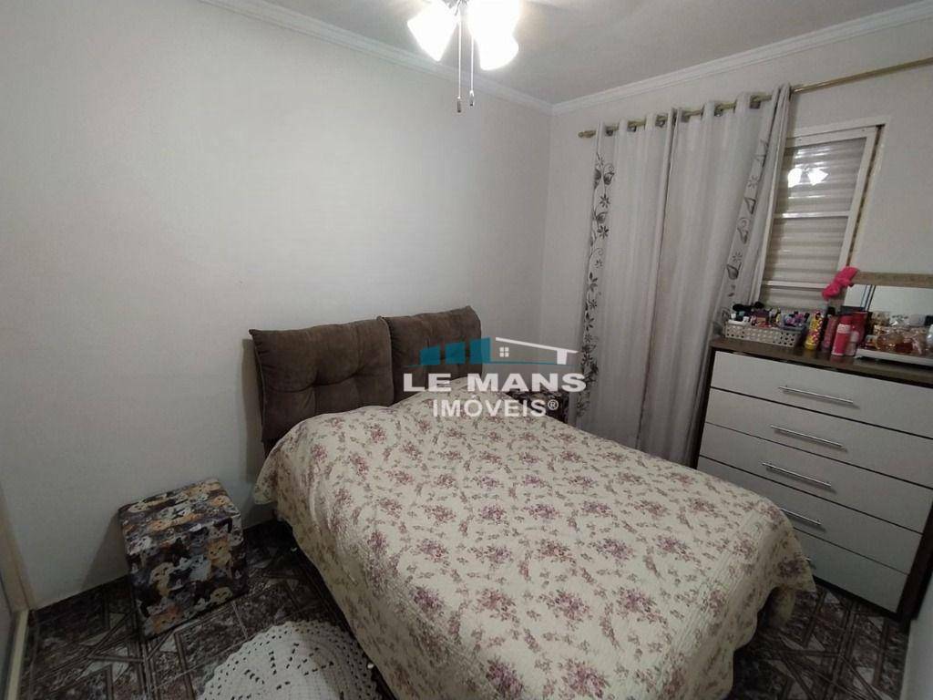 Apartamento à venda com 2 quartos, 56m² - Foto 11