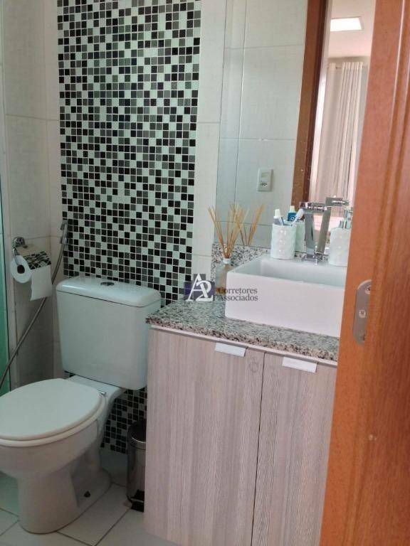 Apartamento à venda com 2 quartos, 55m² - Foto 9