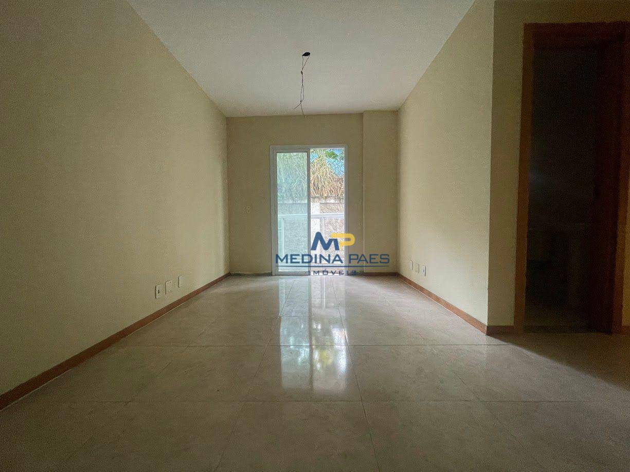 Apartamento à venda com 2 quartos, 65m² - Foto 1