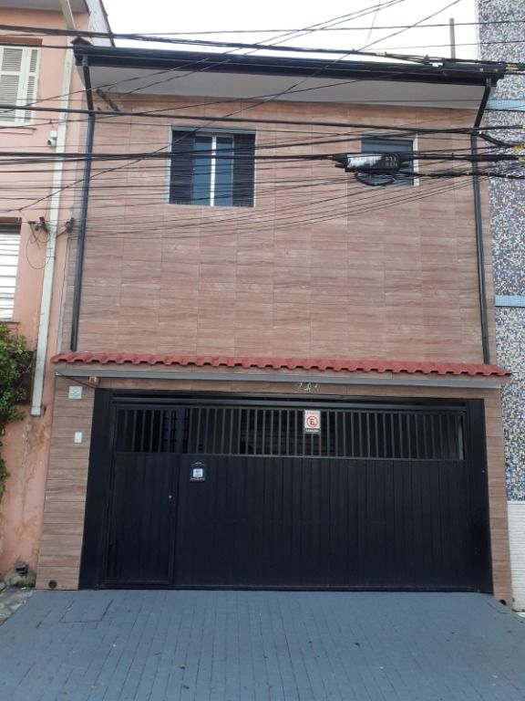 Sobrado à venda com 6 quartos, 166m² - Foto 1