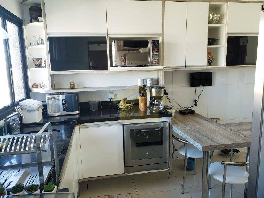 Cobertura à venda com 3 quartos, 200m² - Foto 6