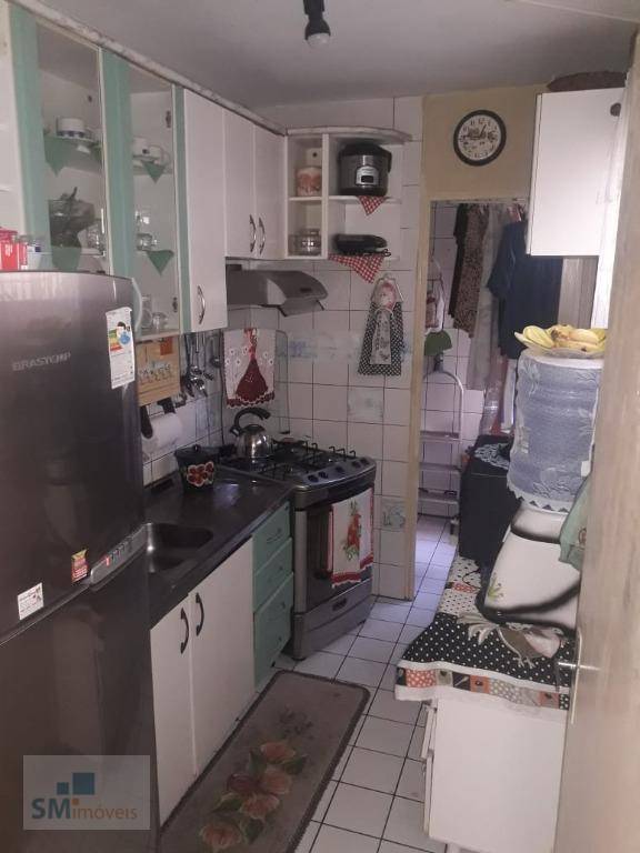 Apartamento à venda com 2 quartos, 56m² - Foto 4